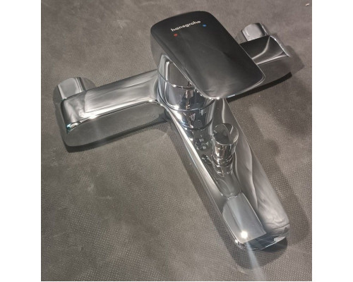 Смеситель для ванны Hansgrohe Logis 71400000
